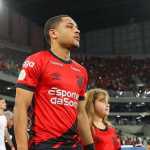 Athletico: Lesão ligamentar de Vitor Roque não requer cirurgia