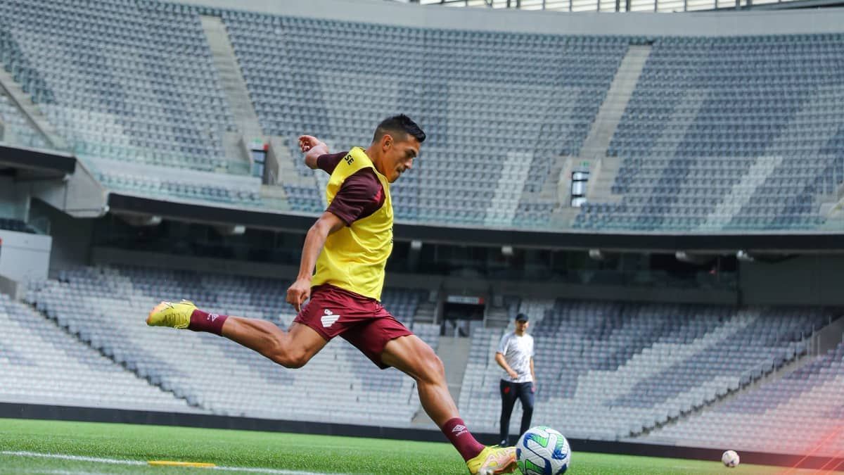 Athletico recebe Grêmio e tenta entrar no G4 do Brasileirão