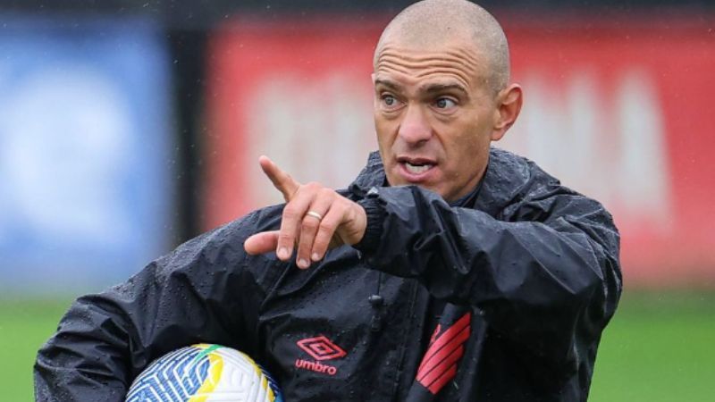 Busca por técnico continua: sem acordo com Pepa, Sport sonda Juca Antonello