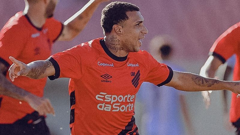De virada, Athletico-PR bate Londrina e segue invicto no Paranaense