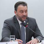 Com acordo firmado, compras de até US$ 50 poderão ser taxadas; projeto vai à votação na Câmara