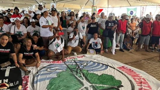 Atingidos por Barragens se encontram com ministros de Lula