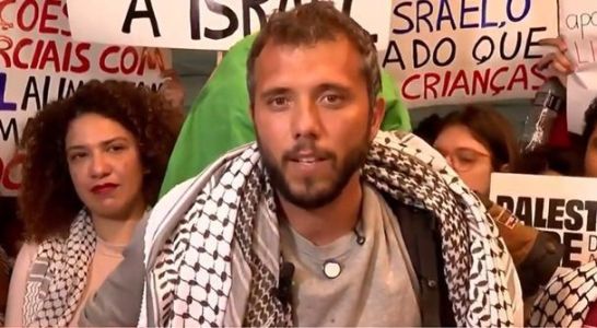 Ativista brasileiro Thiago Ávila