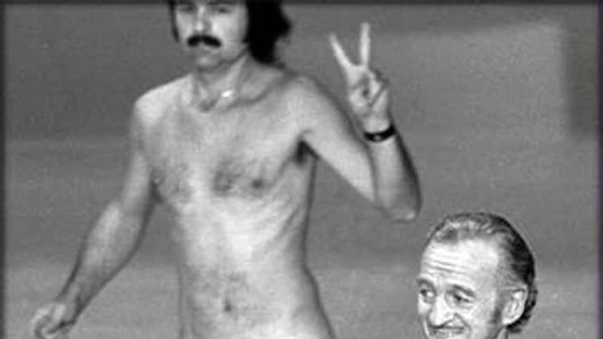 Oscar teve tapa na cara, erro constrangedor e homem nu no palco; relembre sete momentos marcantes 