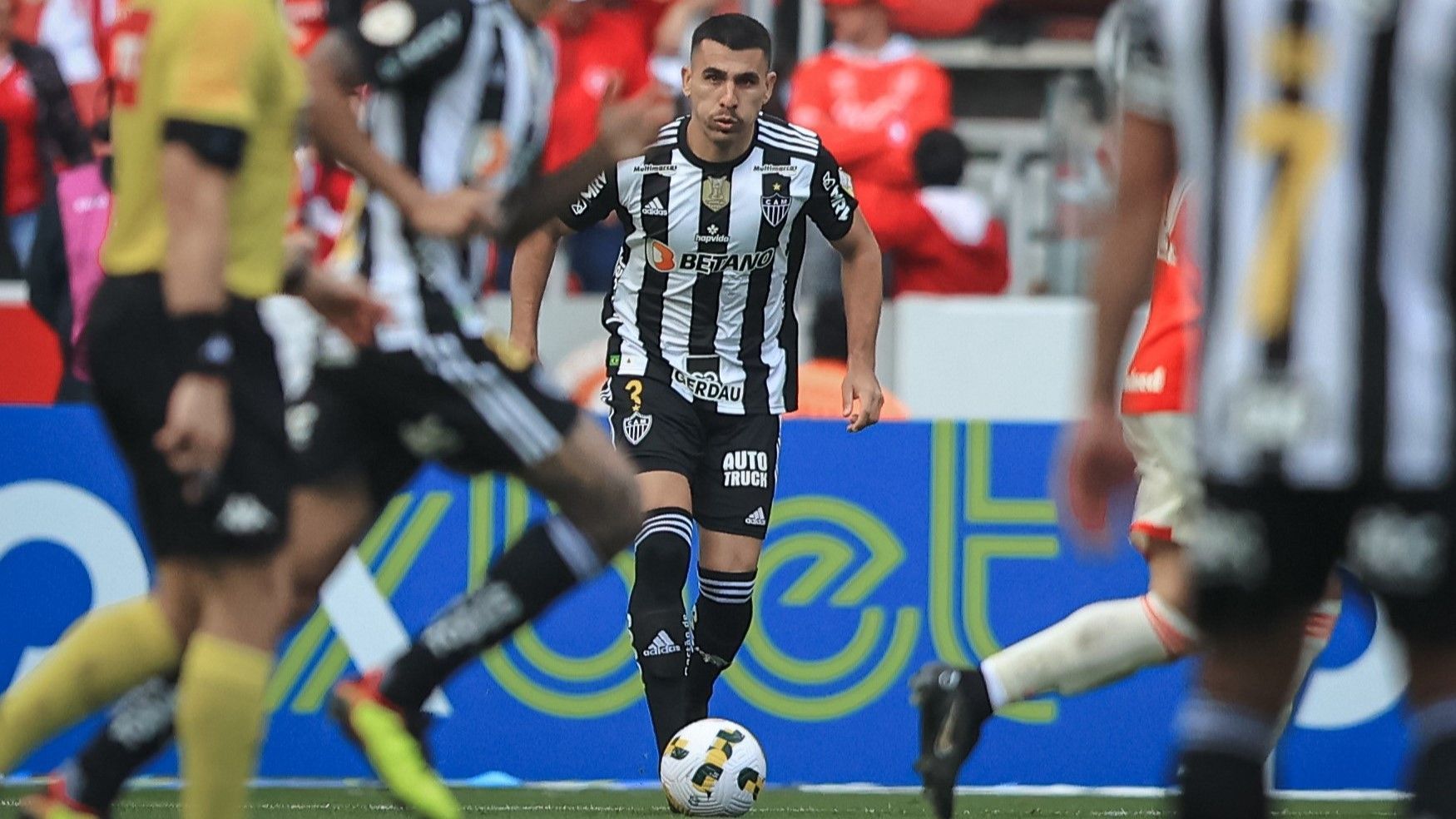 Investidor do Atlético, Menin comenta chegada de novo reforço