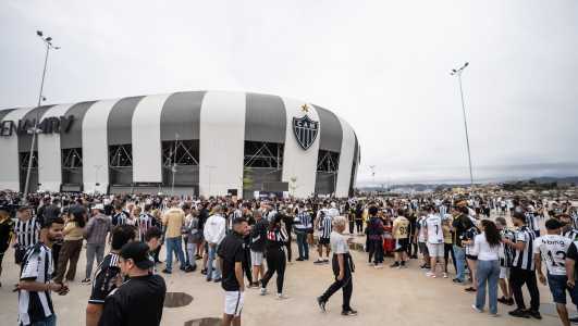 Um clube de futebol é feito de grandes jogos, craques, conquistas, derrotas amargas e torcida fiel. Tudo isto pode resumir a história de 106 anos do Galo...