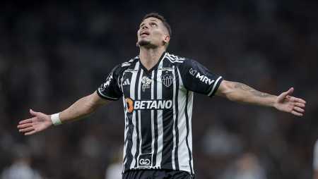 Um clube de futebol é feito de grandes jogos, craques, conquistas, derrotas amargas e torcida fiel. Tudo isto pode resumir a história de 106 anos do Galo...