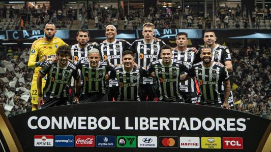 Um clube de futebol é feito de grandes jogos, craques, conquistas, derrotas amargas e torcida fiel. Tudo isto pode resumir a história de 106 anos do Galo...