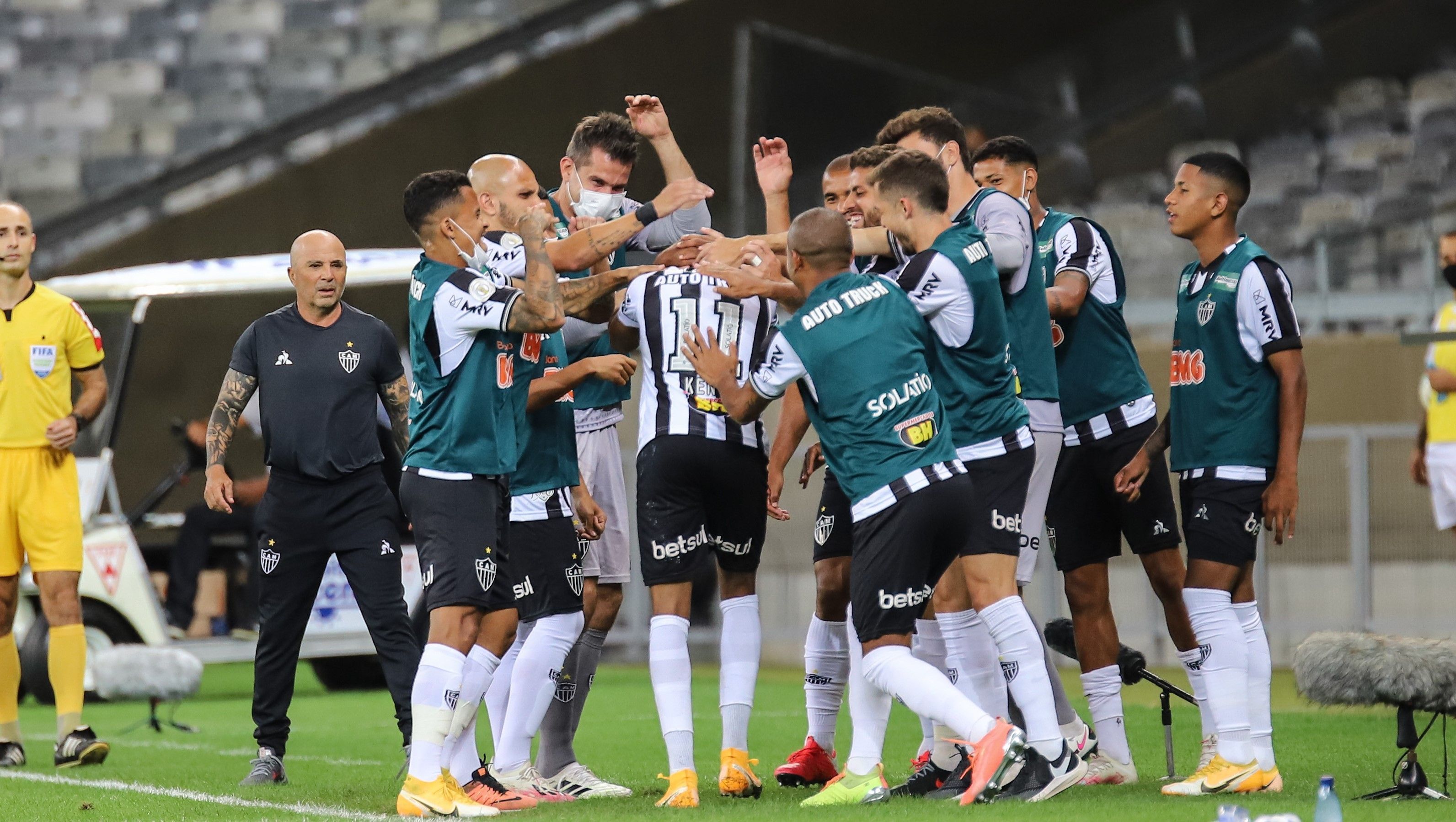 Ex-lateral relembra relação com técnico no Atlético: ‘Engraçado de tão insuportável’
