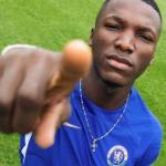 Chelsea vence leilão contra Liverpool e anuncia contratação de Caicedo por valor recorde