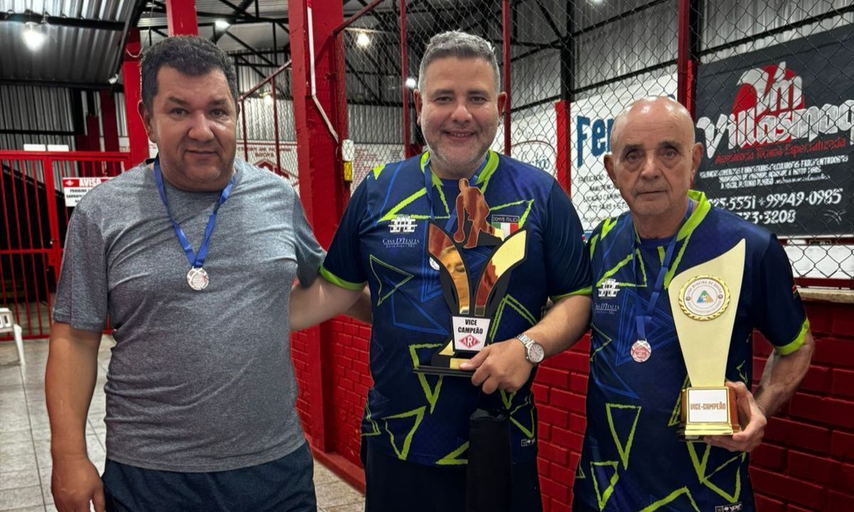 Atletas da Bocha Casa D'Italia JF são vice-campeões mineiros de trios
