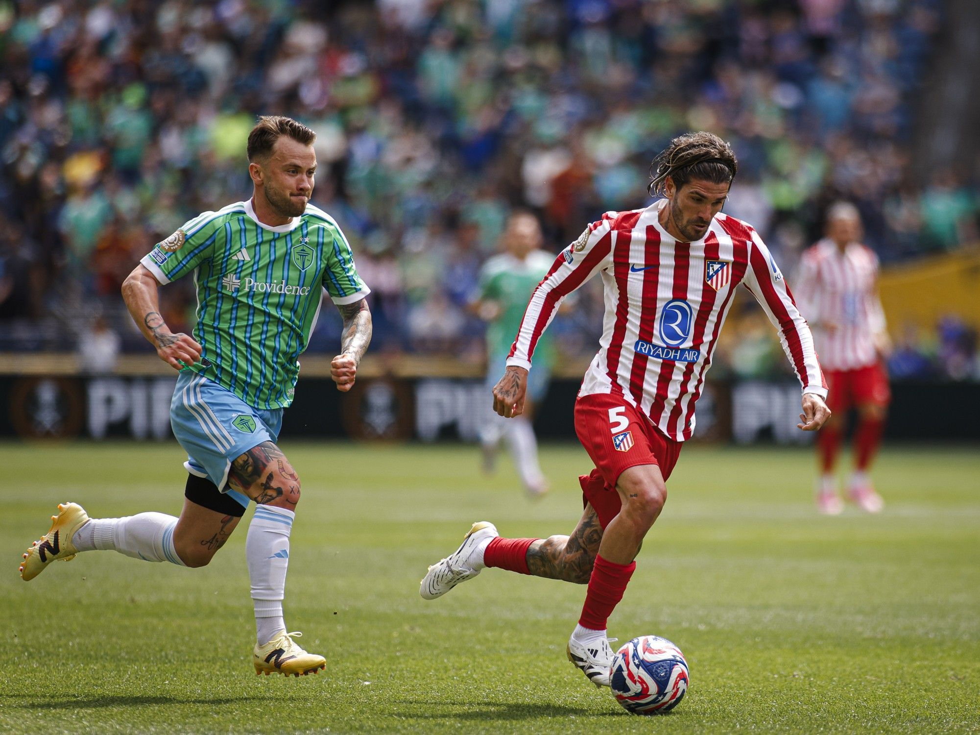 Atlético de Madrid vence o Seattle Sounders e pressiona o Botafogo