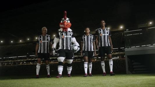Atlético apresentou a nova camisa à torcida