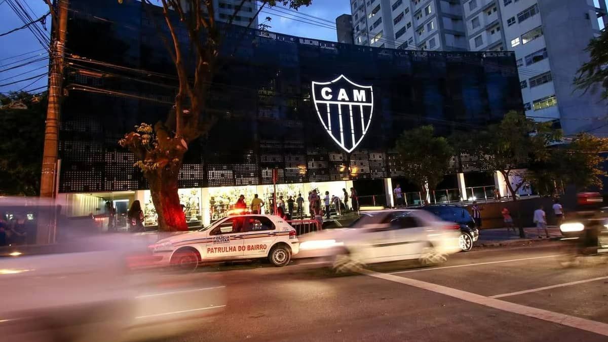 Atlético vê dívida aumentar R$ 259 milhões em 2022; R$ 104 milhões só de juros