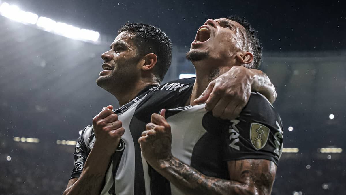 Paulinho e Hulk têm tudo para dar certo no Galo!