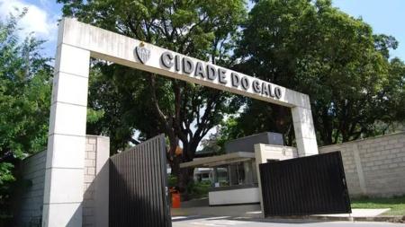 Atlético está em busca de um novo treinador após saída de Coudet