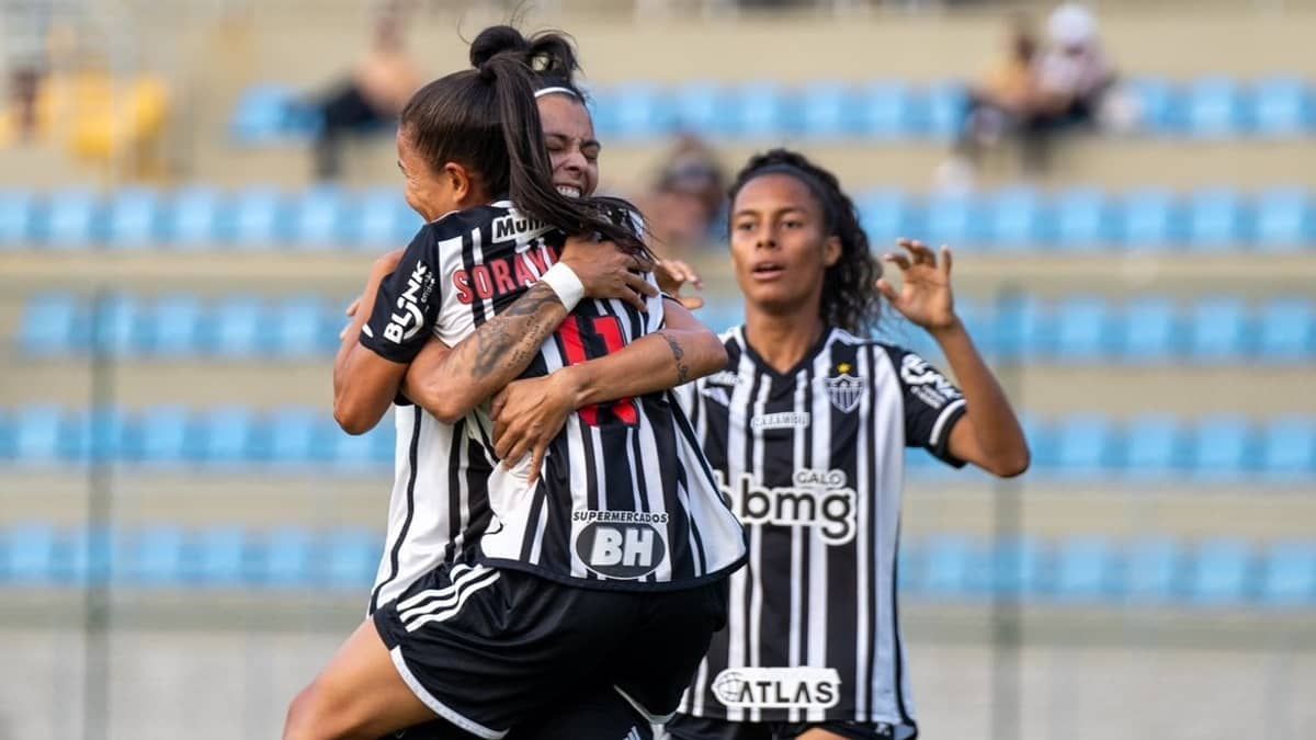 Atlético goleia Araguari por 9 a 0 na estreia no Mineiro Feminino