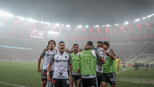 Atlético goleou o Flamengo e assumiu a vice-liderança do Brasileiro