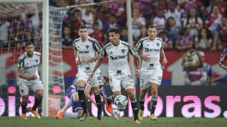 Atlético jogou mal e foi derrotado pelo Fortaleza fora de casa