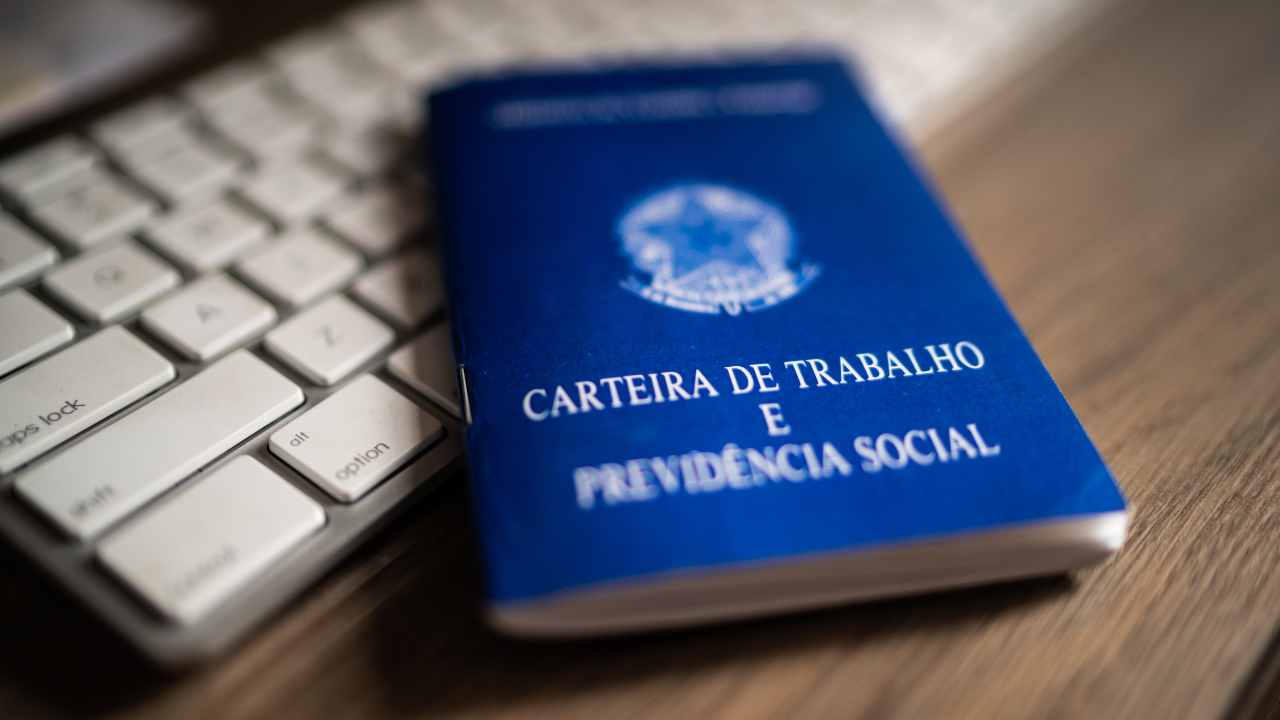 Técnica de enfermagem descobre que tem registro como presidente da República ao buscar emprego