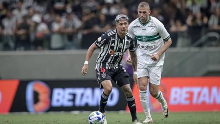Atlético perdeu de virada para o lanterna Coritiba