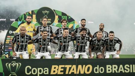 Atlético perdeu para o Corinthians por 2 a 0 e foi eliminado nos pênaltis