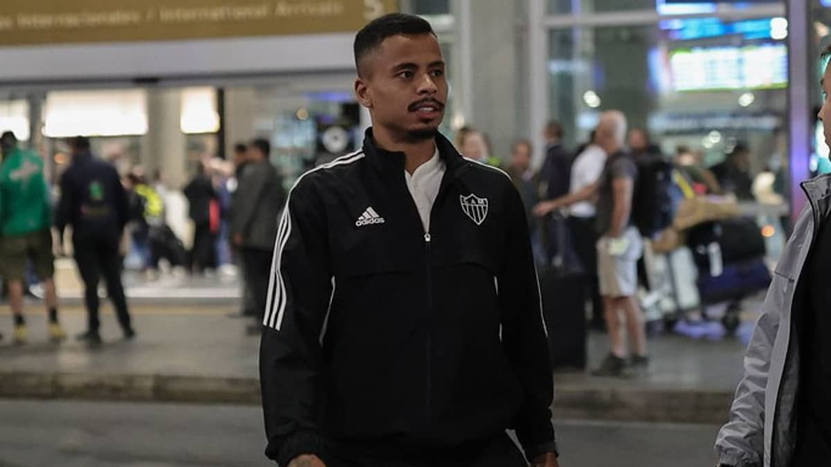 Atlético recusa oferta de R$ 40 milhões do Flamengo por Allan