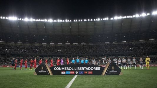 Atlético recebeu o rival paranaense no dia 23/05