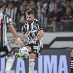 Em derrotas no Mineirão, Atlético tentou mais de 70 cruzamentos; veja números