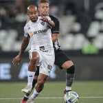 Sem o Mineiro, aproveitamento de Coudet no Atlético é inferior a 50%