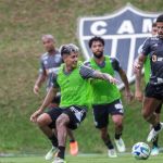 Com retorno de zagueiro, Atlético divulga relacionados para jogo com Flamengo