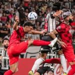 Foi pênalti? Márcio Rezende analisa lance polêmico em Atlético x Libertad