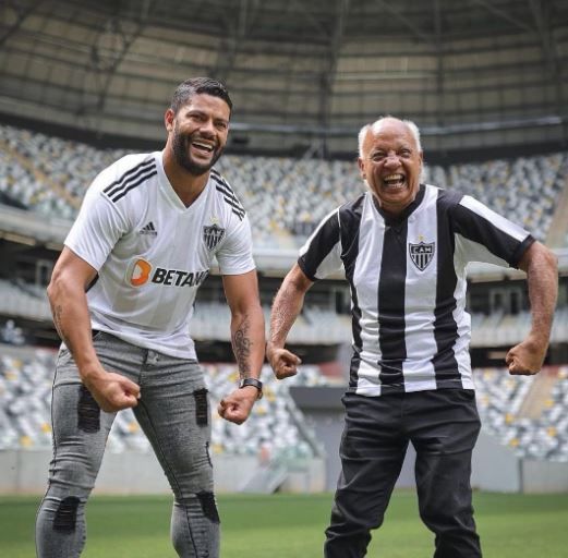 Atlético: após coincidência, Reinaldo reage ao 100º gol de Hulk, que responde