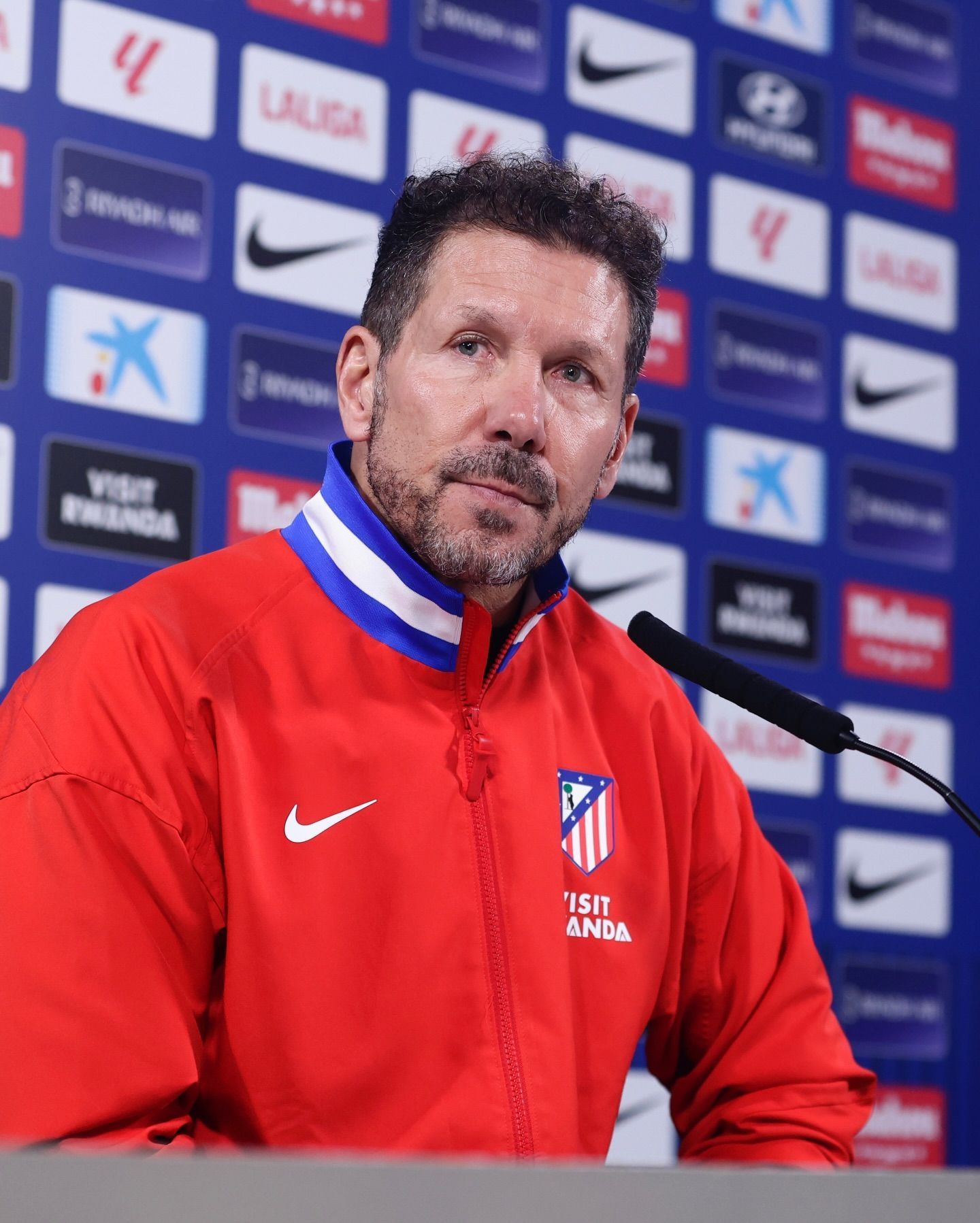 Simeone se derrete por atacante brasileiro: 'Não sei como não ganhou a Bola de Ouro'
