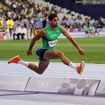Atleta brasileiro pede influenciadora em casamento após final olímpica