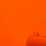 Vídeo: cidade no Oriente Médio fica laranja após tempestade de areia