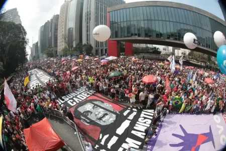 Ato contra a "Pec da Blindagem" e anistia aos condenados do 8 de janeiro realizada em São Paulo, em 21 de setembro.webp