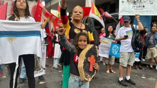 Ato ocorre nesta manhã no Centro do Rio de Janeiro