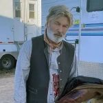 Alec Baldwin retoma filmagens de ‘Rust’ após tiro fatal em set