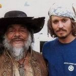 Morre estrela de “Piratas do Caribe” e “Homens de Preto” aos 77 anos  