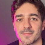 Ator denuncia padre por discurso homofóbico durante missa de 7º dia