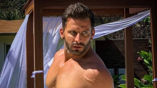 Ator Henri Castelli sofreu uma agressão em 2021 que deixará sequela permanente