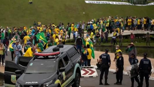 Atos antidemocráticos do dia 8 de janeiro