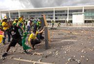 Câmara derruba veto ao PL da Dosimetria e abre caminho para redução de pena para Bolsonaro