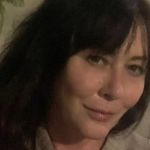Shannen Doherty, de 'Barrados no Baile', revela que câncer se espalhou para o cérebro