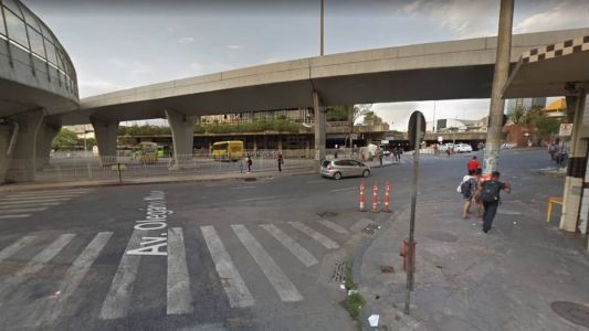 Atropelamento aconteceu na esquina da avenida Olegario Maciel com a rua Paulo de Frontin