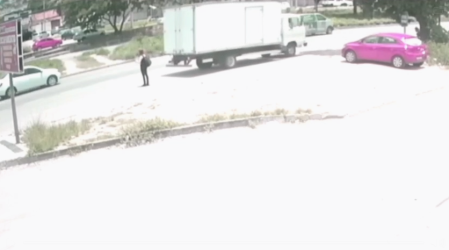 Mulher atropelada por caminhão, em São Gonçalo, no Rio de Janeiro