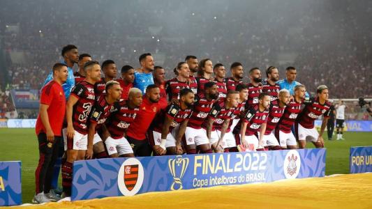 Atual campeão, Flamengo defende o título da Copa do Brasil contra o São Paulo