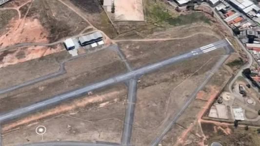 Atualmente, o aeroporto está com as operações suspensas