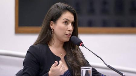 Atuante nas redes sociais, Ludmila Grilo ficou conhecida por dar opiniões políticas e críticas sobre decisões